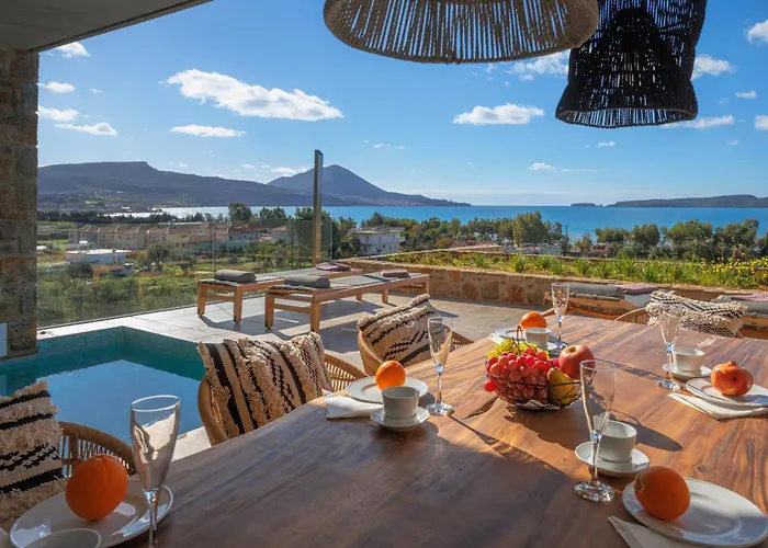 Penthouse With Private Pool, Sauna & Seaview Gialova