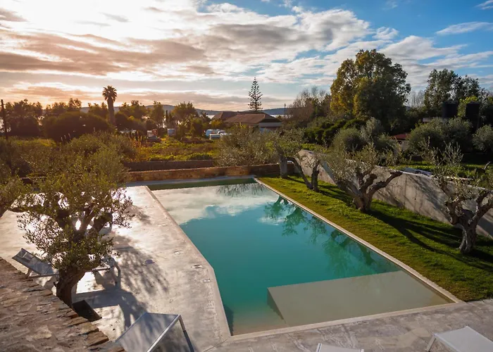 Penthouse With Private Pool, Sauna & Seaview Villa Gialova