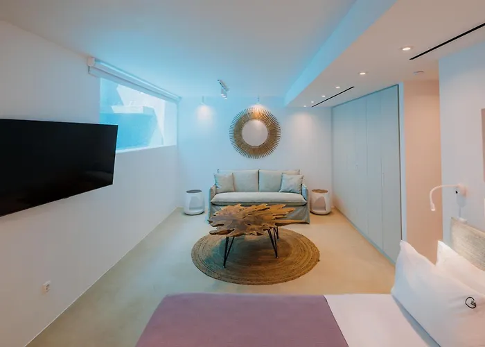 Villa Penthouse With Private Pool, Sauna & Seaview Gialova