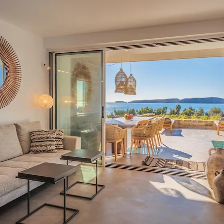 Villa Penthouse With Private Pool, Sauna & Seaview Gialova