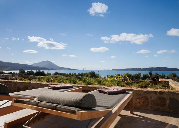 Penthouse With Private Pool, Sauna & Seaview *